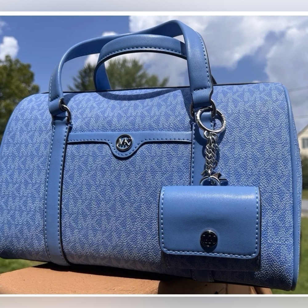 Michael Kors South Pacific Medium Duffle Satchel Crossbody NWT AirPods Charm - Picture 6 of 10